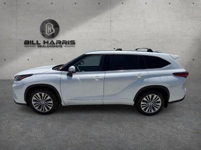 2023 Toyota Highlander Platinum AWD (Natl)