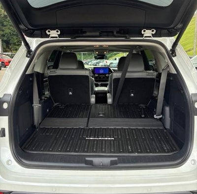2026 Toyota Highlander Hybrid Limited AWD (Natl)