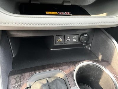 2026 Toyota Highlander Hybrid Limited AWD (Natl)