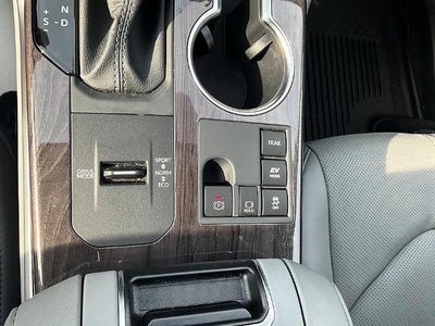 2026 Toyota Highlander Hybrid Limited AWD (Natl)