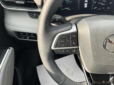 2026 Toyota Highlander Hybrid Limited AWD (Natl)