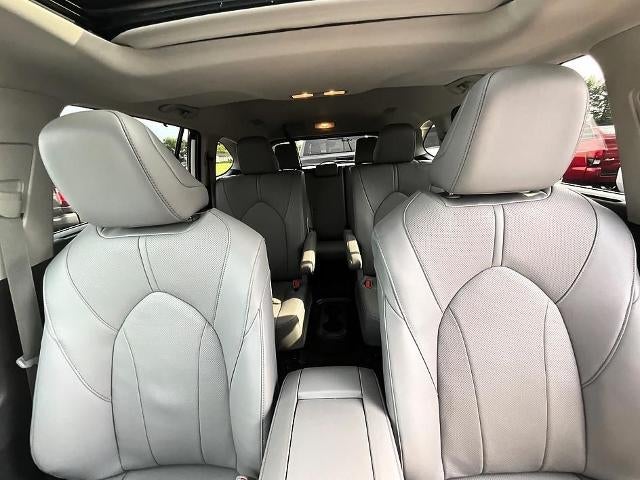2026 Toyota Highlander Hybrid Limited AWD (Natl)