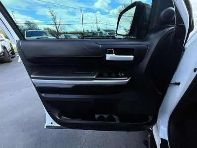 2019 Toyota Tundra 4WD 4WD SR5 CrewMax 5.5' Bed 5.7L (SE)