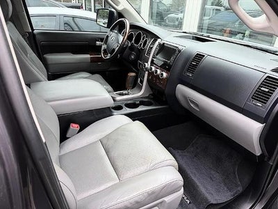 2012 Toyota Tundra 4WD Truck 4WD CrewMax Short Bed 5.7L FFV Limited (Natl)