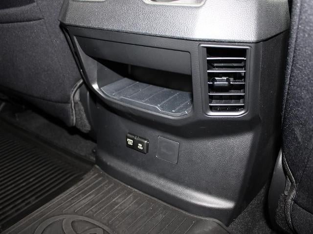 2024 Toyota Tundra 4WD 4WD SR5 CrewMax 5.5' Bed (SE)