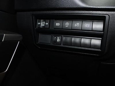 2024 Toyota Tundra 4WD 4WD SR5 CrewMax 5.5' Bed (SE)