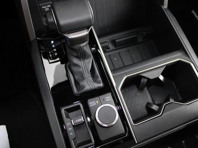 2024 Toyota Tundra 4WD 4WD SR5 CrewMax 5.5' Bed (SE)