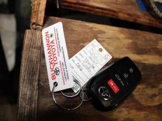 2024 Toyota Tundra 4WD 4WD SR5 CrewMax 5.5' Bed (SE)