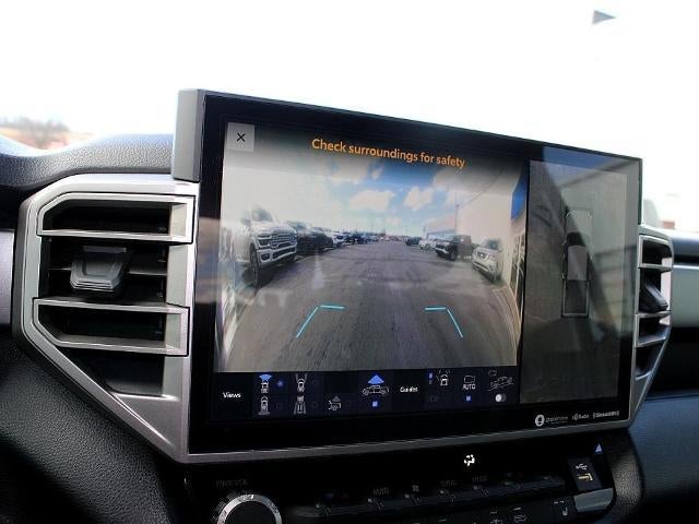 2024 Toyota Tundra 4WD 4WD SR5 CrewMax 5.5' Bed (SE)