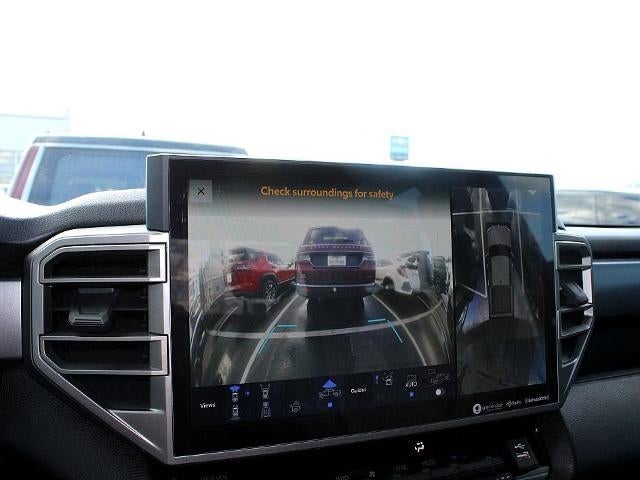 2024 Toyota Tundra 4WD 4WD SR5 CrewMax 5.5' Bed (SE)