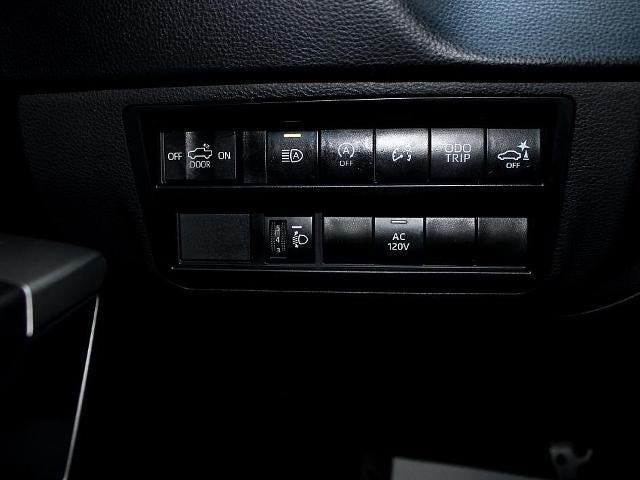 2024 Toyota Tundra 4WD 4WD SR5 CrewMax 5.5' Bed (SE)