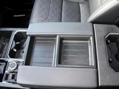 2024 Toyota Tundra 4WD 4WD SR5 CrewMax 5.5' Bed (SE)