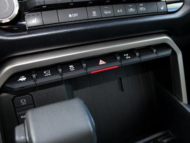 2024 Toyota Tundra 4WD 4WD SR5 CrewMax 5.5' Bed (SE)