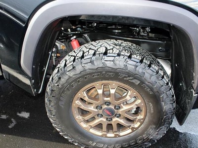 2024 Toyota Tundra 4WD 4WD SR5 CrewMax 5.5' Bed (SE)