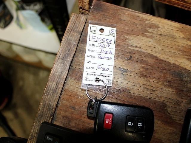 2019 Toyota Tacoma 4WD 4WD TRD Sport Access Cab 6' Bed V6 MT (Natl)