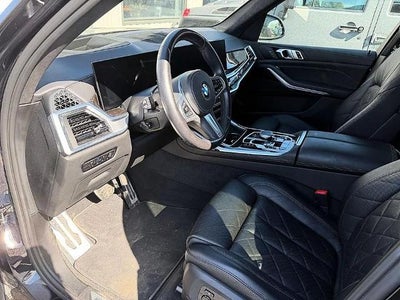 2023 BMW X7 xDrive40i Sports Activity Vehicle
