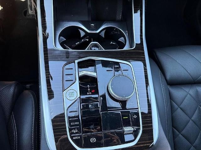 2023 BMW X7 xDrive40i Sports Activity Vehicle