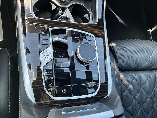 2023 BMW X7 xDrive40i Sports Activity Vehicle