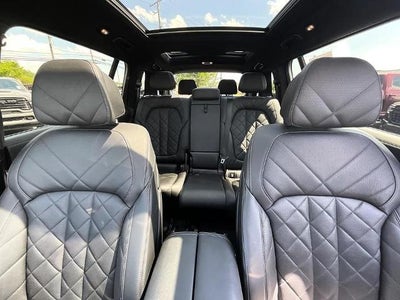 2023 BMW X7 xDrive40i Sports Activity Vehicle