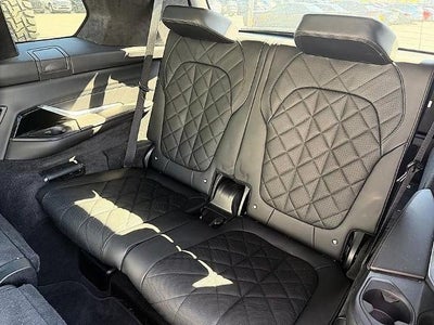 2023 BMW X7 xDrive40i Sports Activity Vehicle