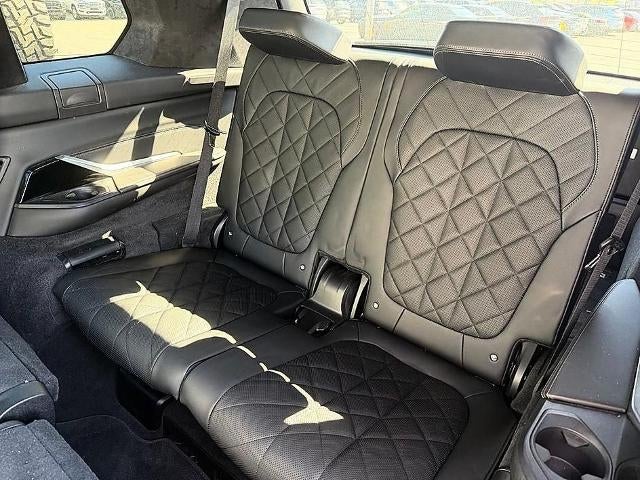 2023 BMW X7 xDrive40i Sports Activity Vehicle