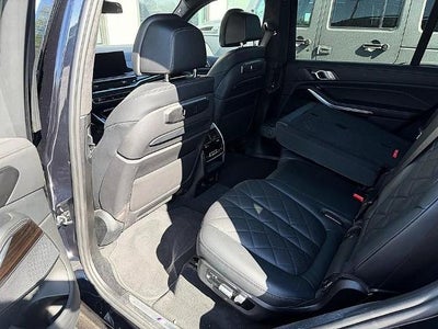 2023 BMW X7 xDrive40i Sports Activity Vehicle