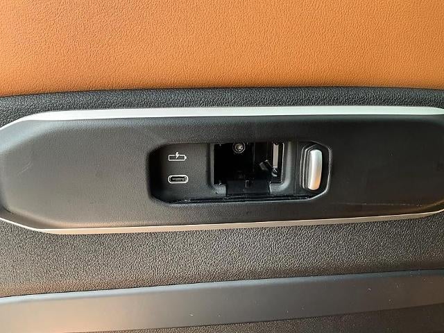 2025 BMW X5 M60i Sports Activity Vehicle