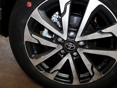 2025 Toyota Corolla Cross XLE 2WD (Natl)