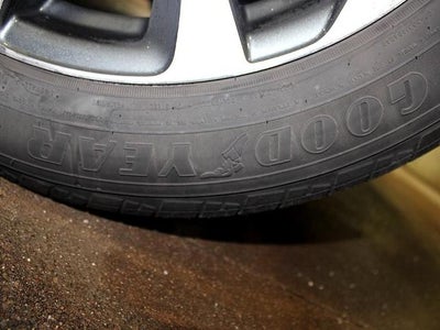 2025 Toyota Corolla Cross XLE 2WD (Natl)