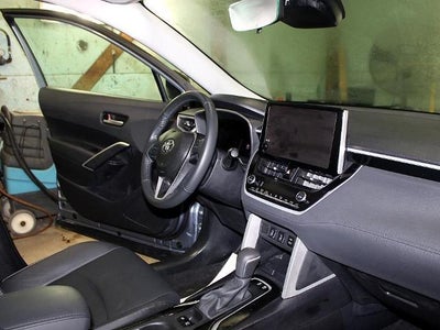 2025 Toyota Corolla Cross XLE 2WD (Natl)