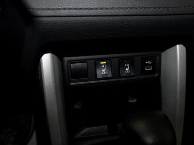 2025 Toyota Corolla Cross XLE 2WD (Natl)