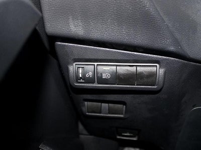 2025 Toyota Corolla Cross XLE 2WD (Natl)