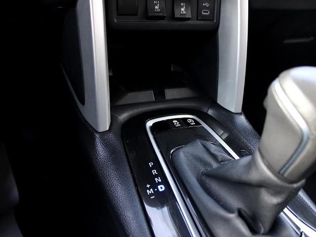 2025 Toyota Corolla Cross XLE 2WD (Natl)