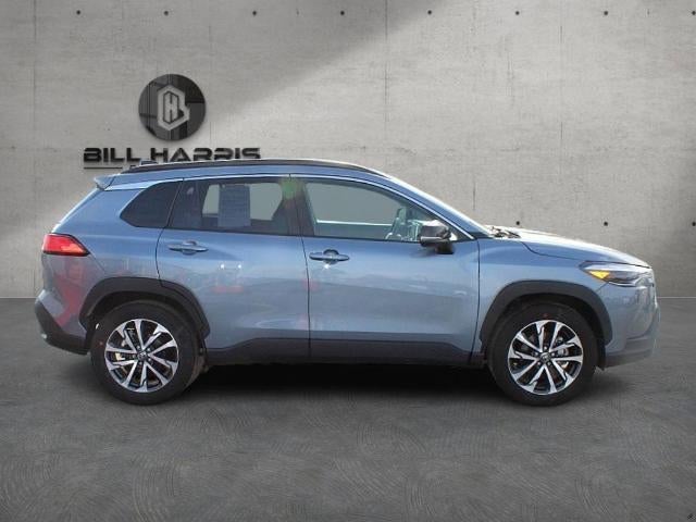 2025 Toyota Corolla Cross XLE 2WD (Natl)