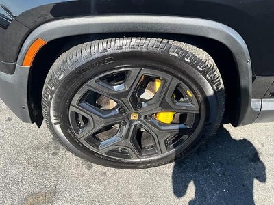 2023 Rivian R1S Adventure Quad-Motor Large Pack