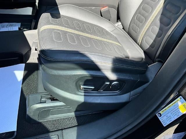 2023 Rivian R1S Adventure Quad-Motor Large Pack