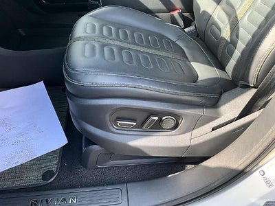 2023 Rivian R1S Adventure Quad-Motor Large Pack