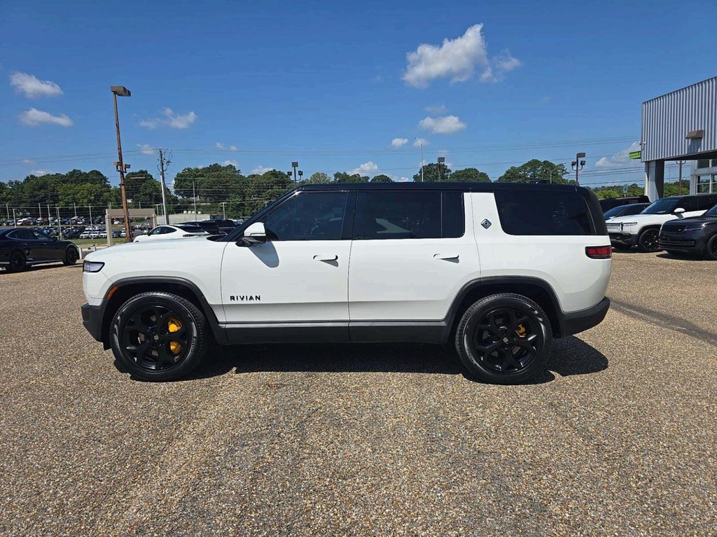 2023 Rivian R1S Adventure Quad-Motor Large Pack