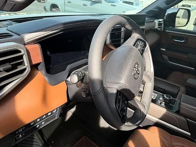 2025 Toyota Sequoia SR5 4WD (SE)