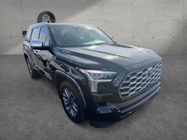 2025 Toyota Sequoia SR5 4WD (SE)