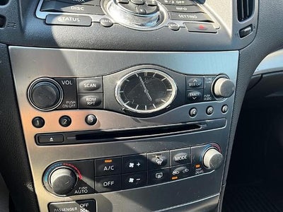 2015 INFINITI Q40 AWD