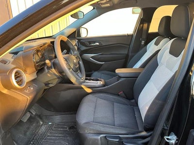 2025 Chevrolet Trax FWD 4dr LS