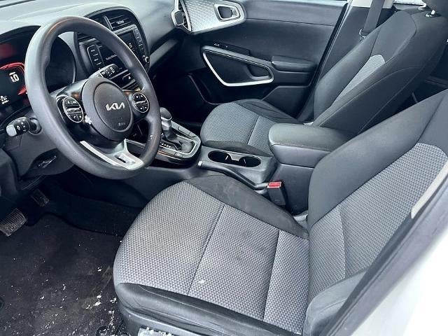2023 Kia Soul LX IVT