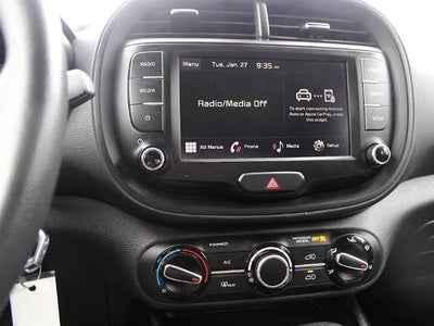 2023 Kia Soul LX IVT