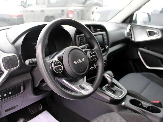 2023 Kia Soul LX IVT