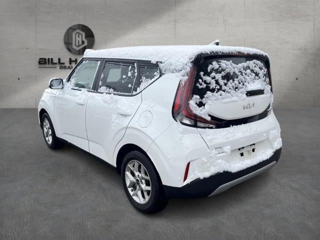 2023 Kia Soul LX IVT
