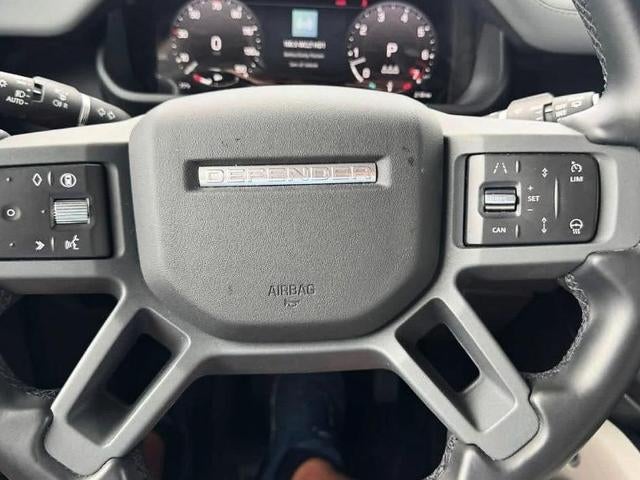 2024 Land Rover Defender 110 P400 X-Dynamic SE