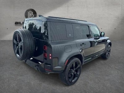 2024 Land Rover Defender 110 P400 X-Dynamic SE
