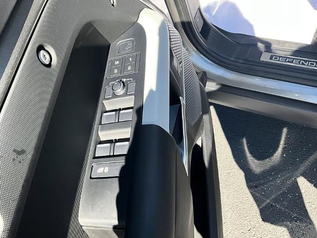 2022 Land Rover Defender 110 X-Dynamic HSE AWD
