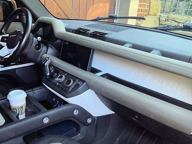 2021 Land Rover Defender 90 X-Dynamic S AWD